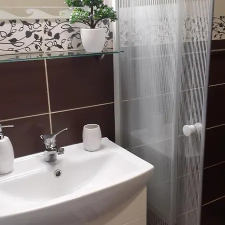 شقة Borostyan Vendeghaz