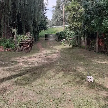 Borostyan Vendeghaz Tiszaug