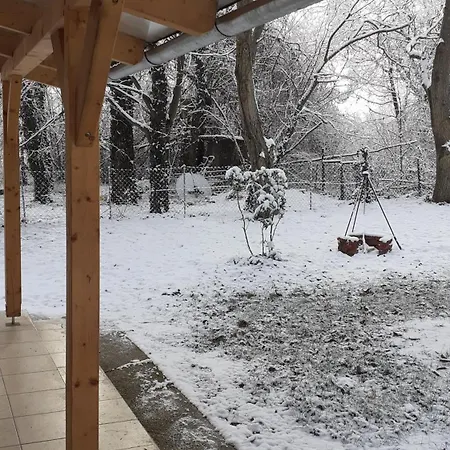 Borostyan Vendeghaz Lägenhet